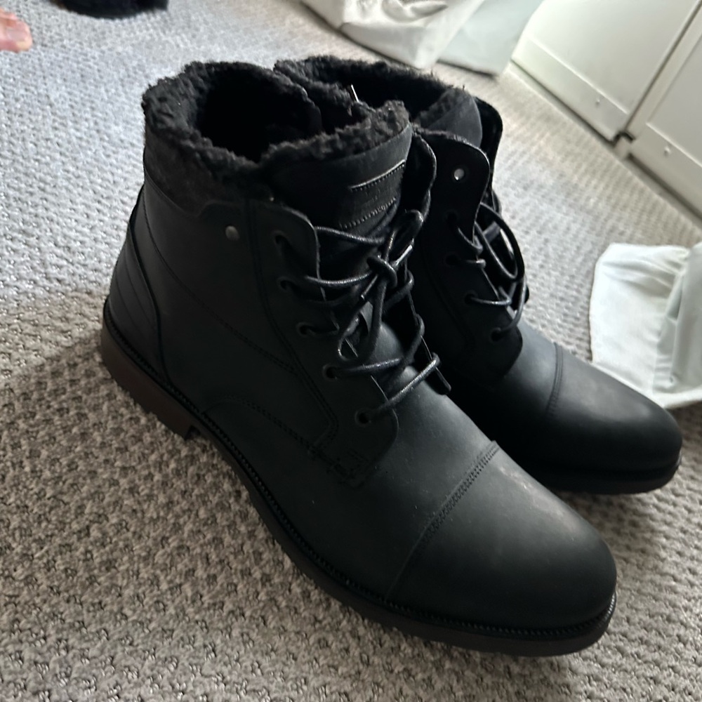 Men's Black Lace-Up Boots
